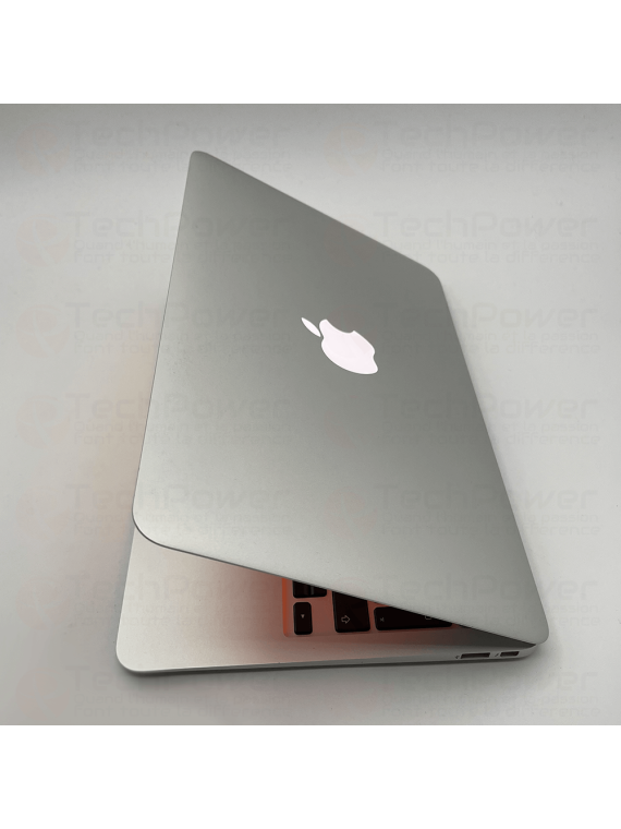 MacBook Air 11" - Légèreté et Performance