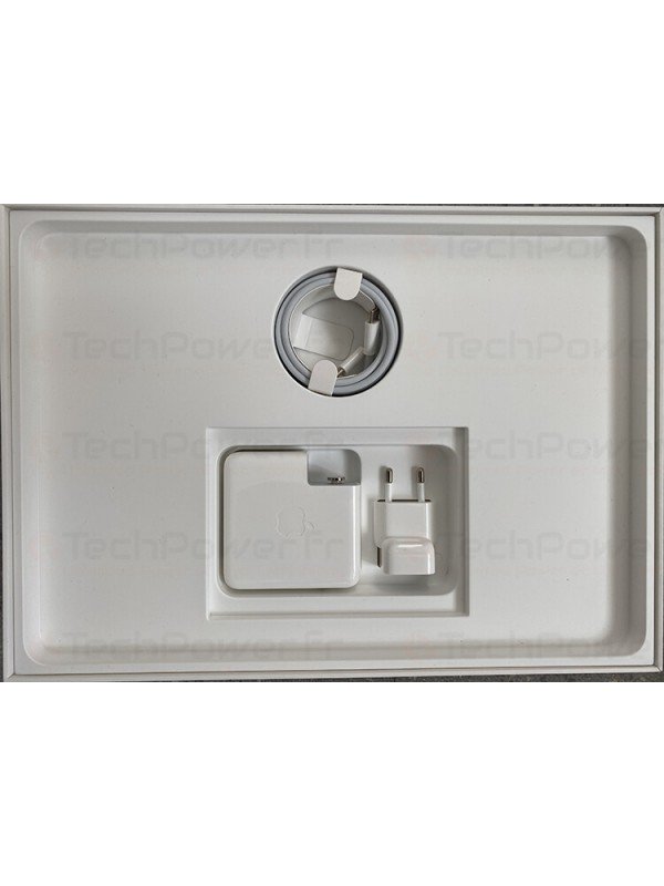 MacBook Pro i7 13'' avec TouchBar et macOS Sequoia