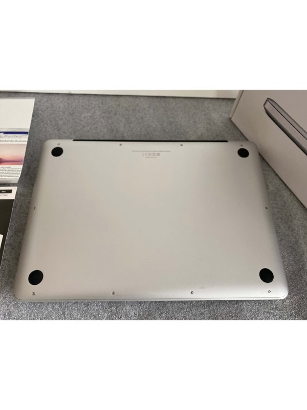 MacBook Pro Retina 13" avec SSD 1To et accessoires